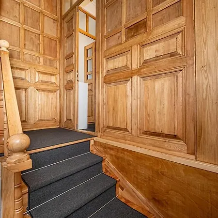 Apartamento Comelivego Besiktas 2 *